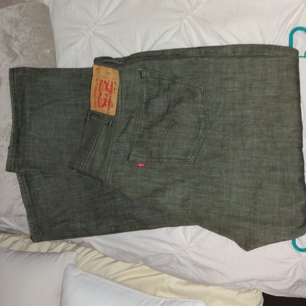 Men's Levi's 501s classic fit 44x32